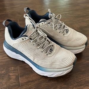 HOKA W Bondi 6
